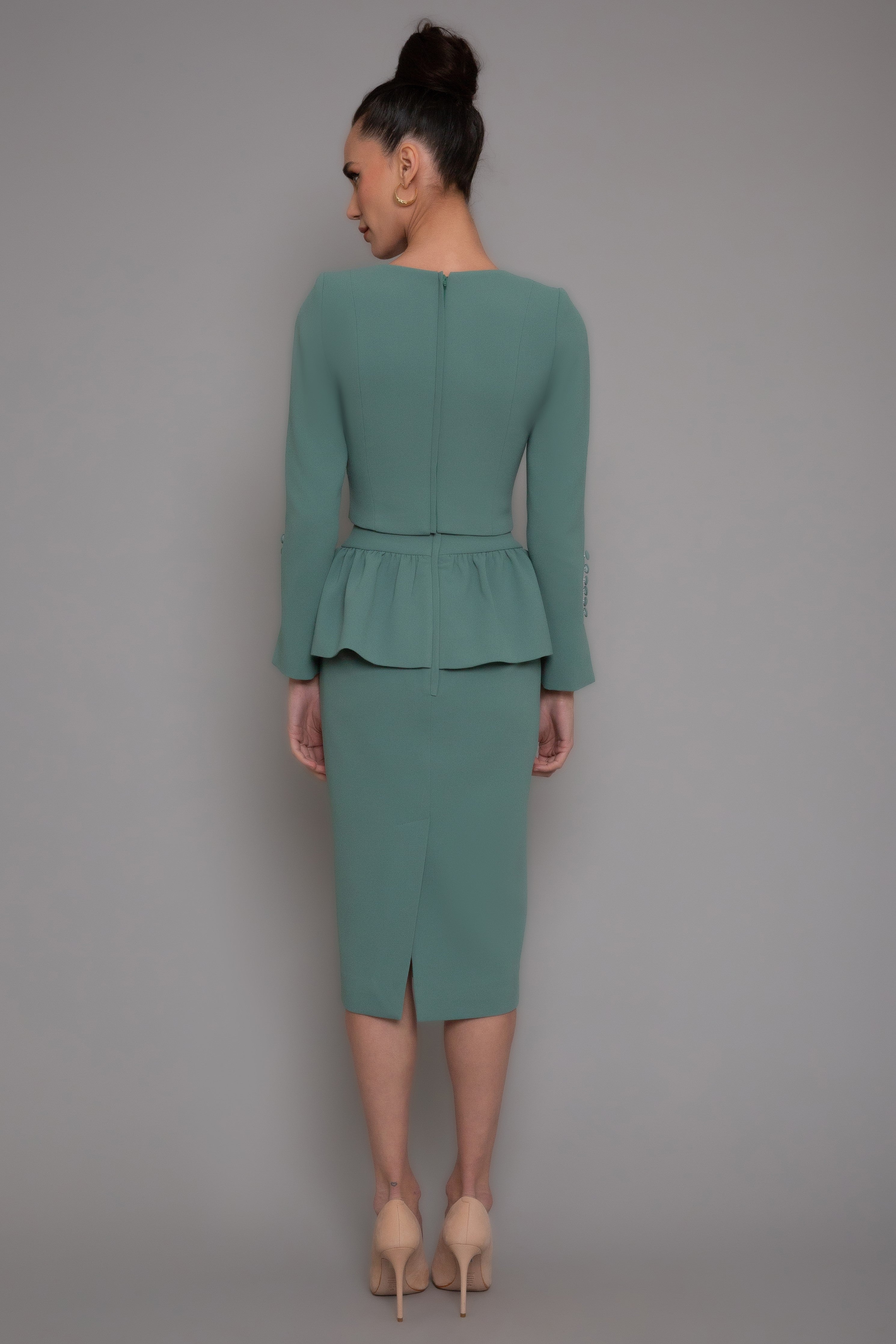 Cropped Donna